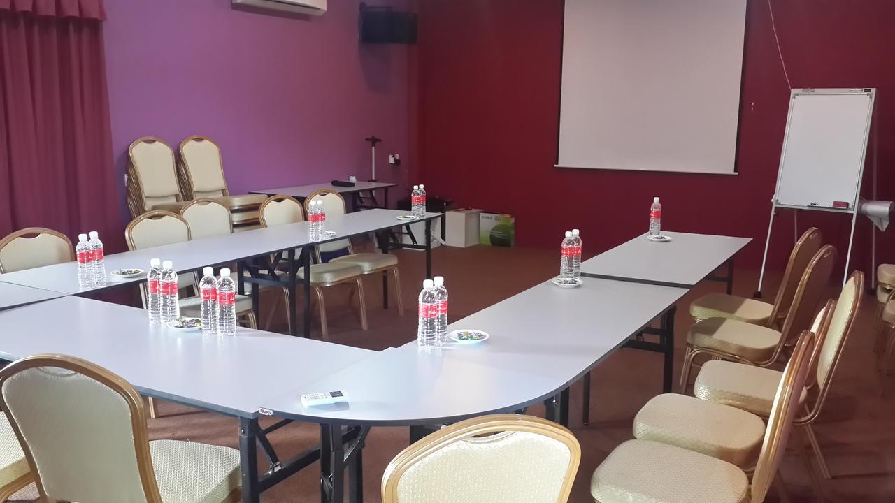 Avida Hotel Λαμπουάν Εξωτερικό φωτογραφία